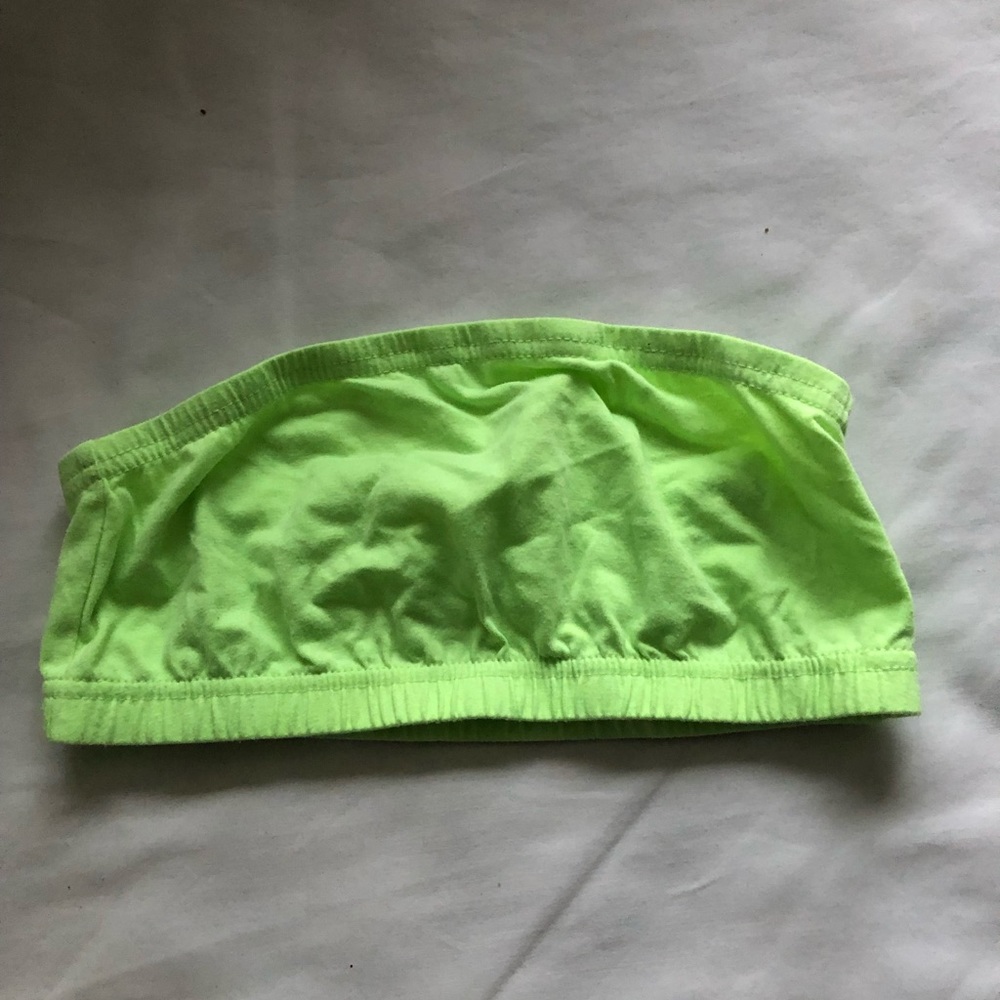 Wireless strapless bra, size 34